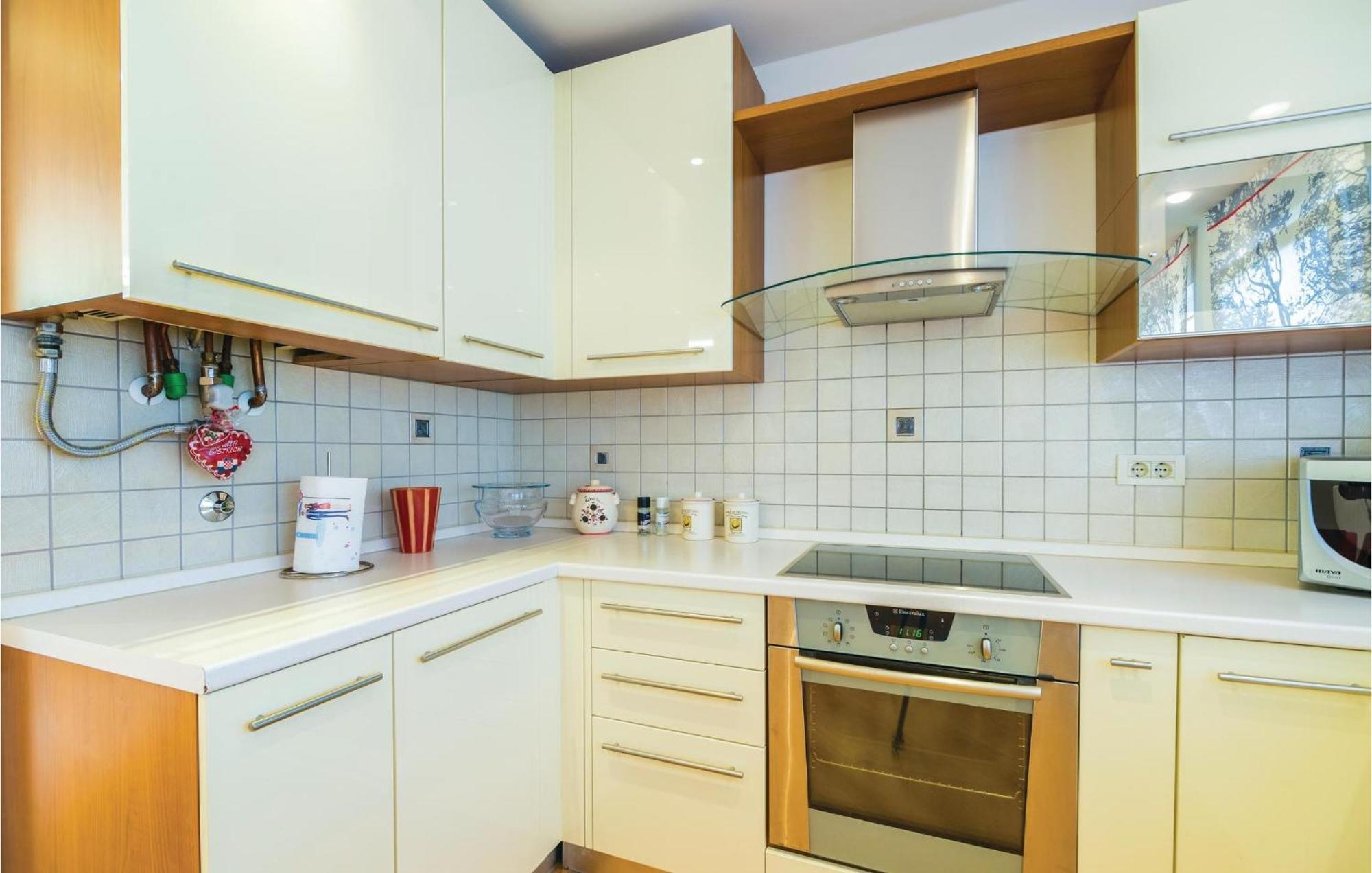 Cozy Apartment In Rijeka With Kitchen Exteriér fotografie