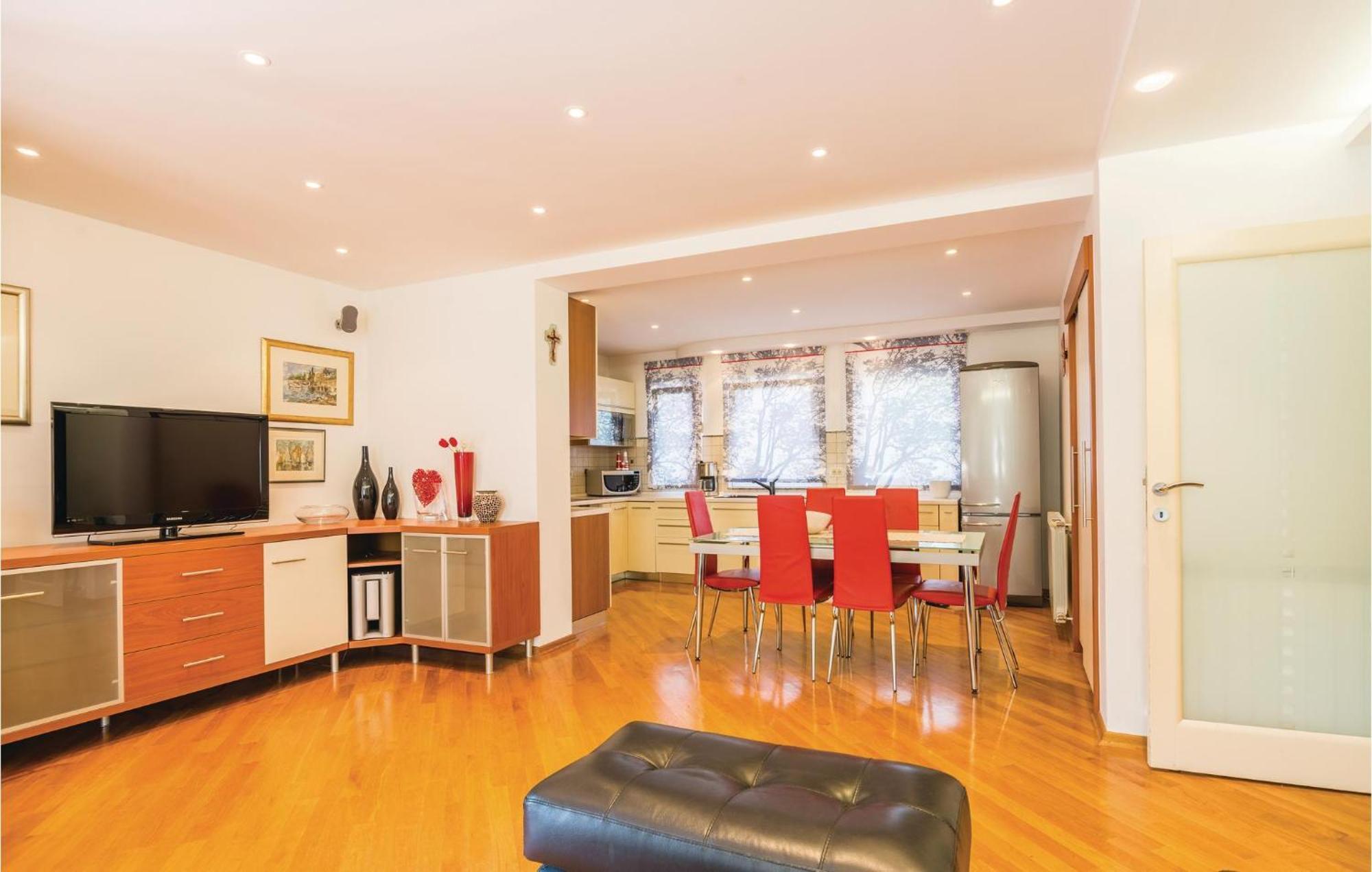 Cozy Apartment In Rijeka With Kitchen Exteriér fotografie
